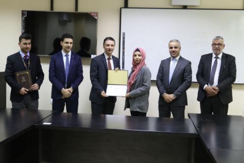 البنك الاسلامي العربي يحتفل باختتام برنامج تدريب طلبة ’خضوري’