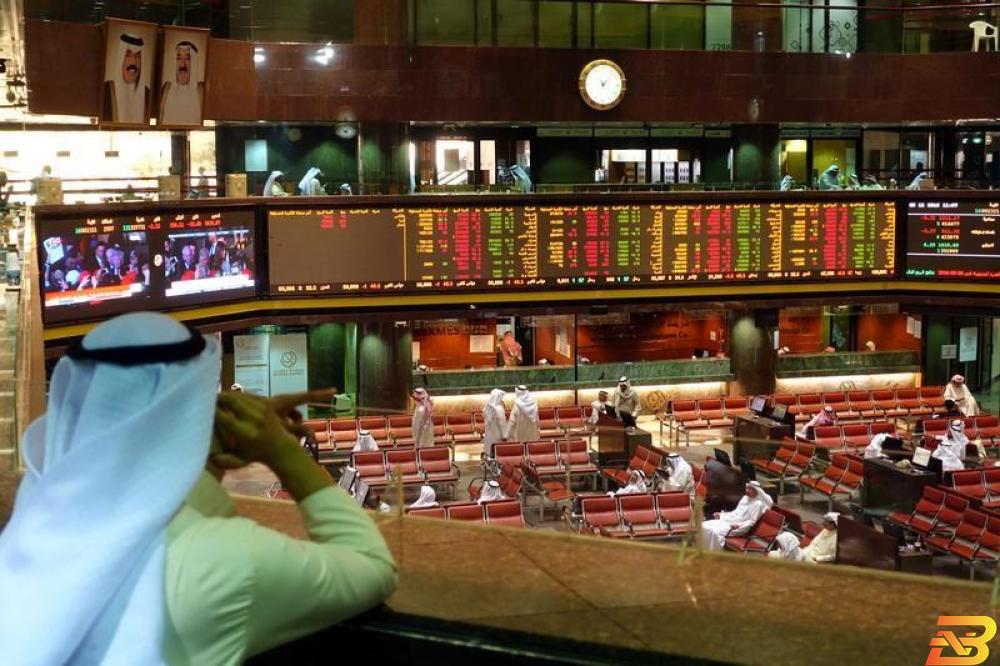 بورصة الكويت تنخفض قبل الانضمام لفوتسي وتباين بقية أسواق الشرق الأوسط