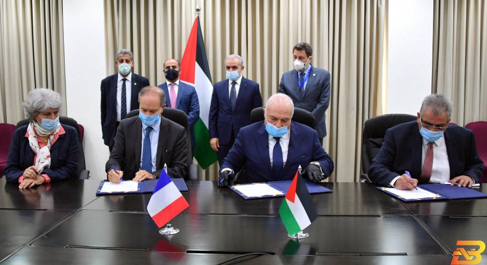 توقيع اتفاقية مشروع للمياه والزراعة في قطاع غزة