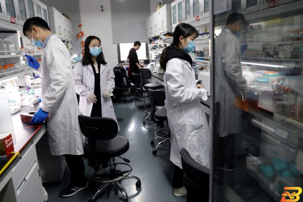 علماء صينيون يطورون علاجا جينيا يمكنه تأخير الشيخوخة