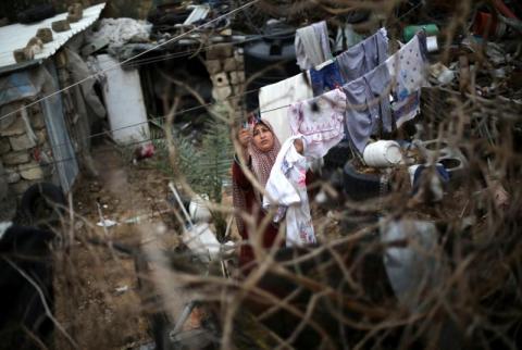 العقوبات الإسرائيلية الجديدة ستدفع الأوضاع الاقتصادية بغزة نحو الانهيار