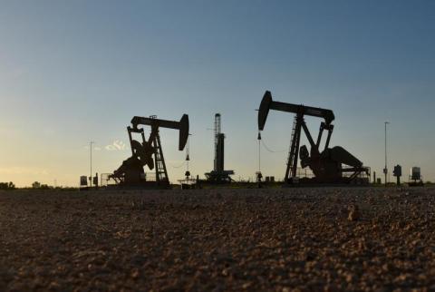 أسعار النفط ترتفع بفعل شح السوق والمتعاملون يتوقعون المزيد