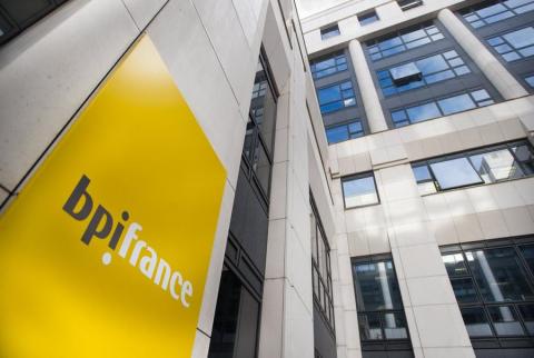 بنك فرنسي حكومي يتخلى عن خطط لدعم التجارة مع إيران