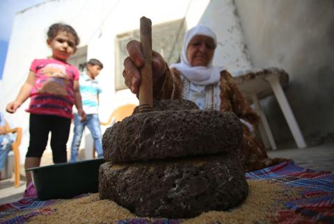 الرحى التي تدور في حياة الفلسطينيين