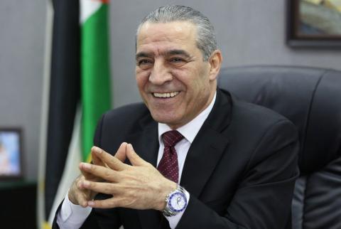 وزير الشؤون المدنية حسين الشيخ الشيخ: الحكومة رفضت استلام أموال الضرائب الفلسطينية من إسرائيل