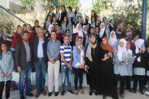 جانب من فعاليات المبادرة ائتلاف حماية المستهلك تختتم مبادرة ’منا وإلنا’ في 18 مدرسة