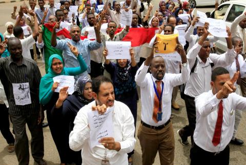 البنوك تغلق أبوابها في اليوم الثاني من إضراب المعارضة السودانية