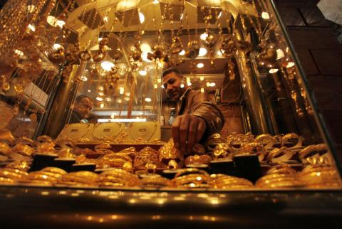 ارتفاع في بيع المواطنين للمصوغات الذهبية وانخفاض في دمغ الذهب