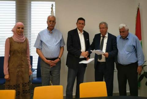 كهرباء القدس توقع اتفاقية لشراء طاقة كهربائية من محطة الطاقة الشمسية في بيت ساحور