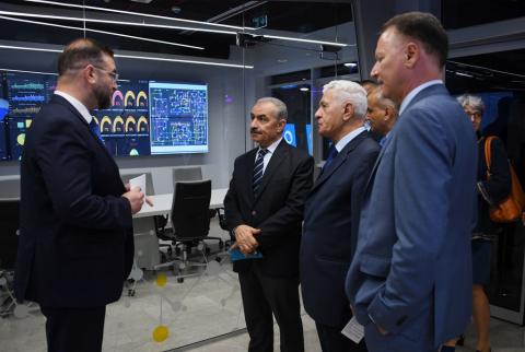 ’الاتصالات’ تفتتح مركز البيانات الأحدث في المنطقة