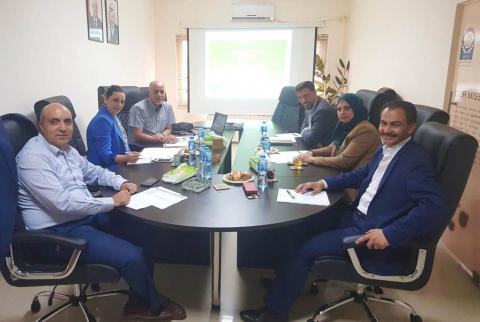 جانب من الاجتماع لجنة مشروع غزة الطارئ توصي بالموافقة على المشاريع المقدمة