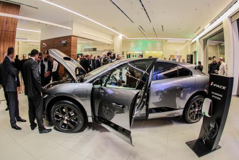 جانب من حفل الإطلاق-تصوير عرين الريناوي الاحتفال بإطلاق جاكوار I-Pace الكهربائية في رام الله، صور