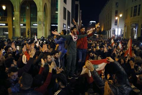 وزير: لبنان يخسر 70-80 مليون دولار يوميا بسبب الأزمة