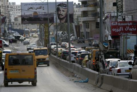 البدء بإعادة تأهيل طريق قلنديا الأسبوع المقبل