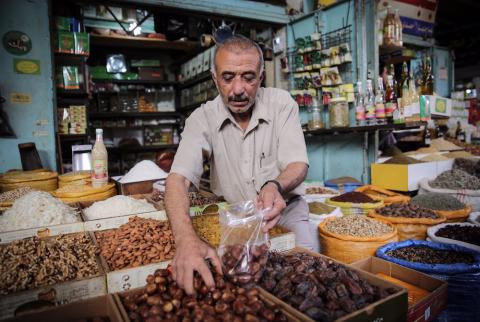 الإحصاء: الرقم القياسي لأسعار المستهلك يواصل انخفاضه