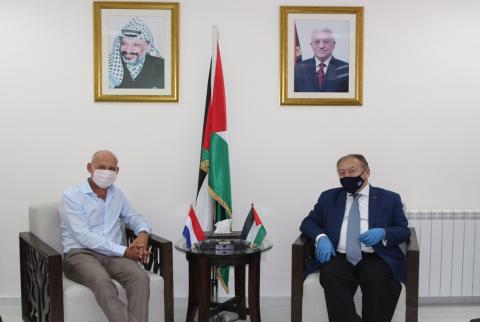 العسيلي يبحث دعم الاقتصاد مع الاتحاد الأوروبي والسفيرين الياباني والهولندي