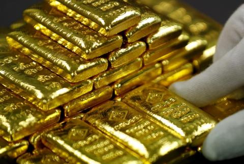 الذهب يتجاوز 2000 دولار لأول مرة في تاريخه