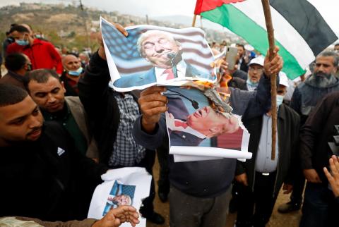 الفلسطينيون يرحبون بخسارة ترامب لكن‭ ‬يتوخون الحذر من بايدن