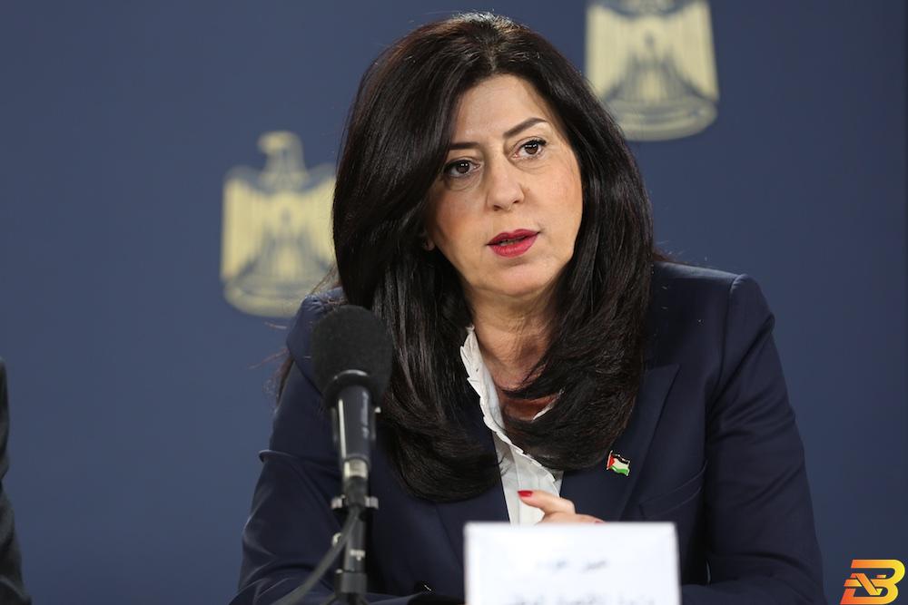 وزيرة الاقتصاد الوطني عبير عودة الوزيرة عودة تبحث مع البنك الدولي الوضع الاقتصادي في فلسطين