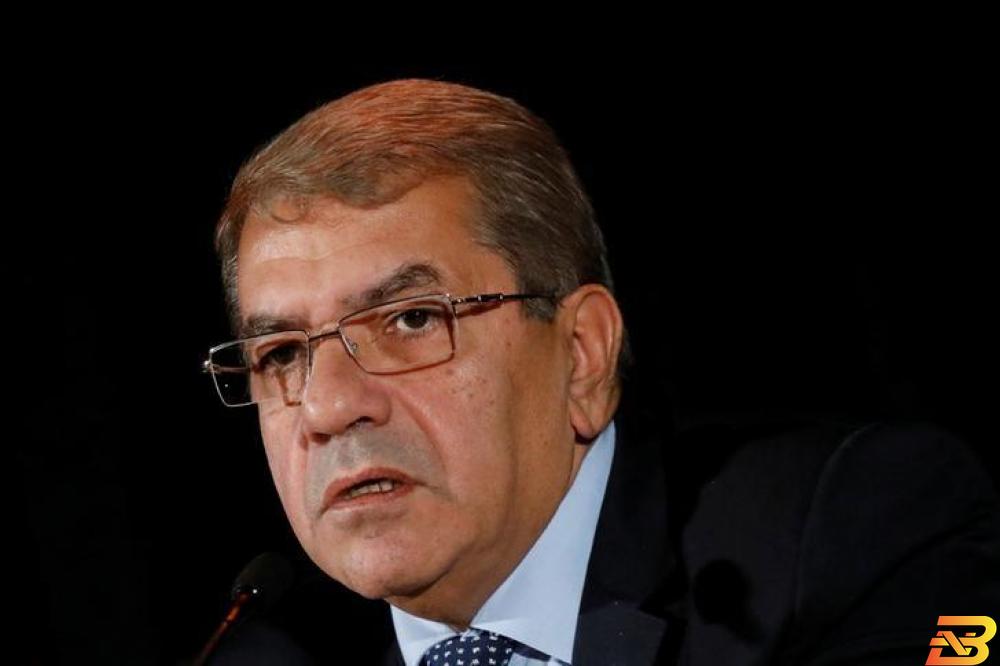 وزير المالية المصري عمرو الجارحي. تصوير: رويترز وزير: صندوق النقد يتوقع نمو اقتصاد مصر 5.2% في 2017-2018