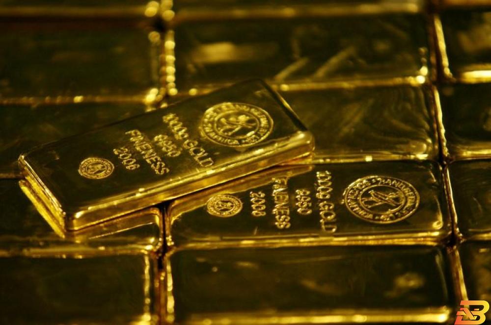 الذهب يتراجع بعد صعوده 3 جلسات بفعل ارتفاع الدولار والأسهم