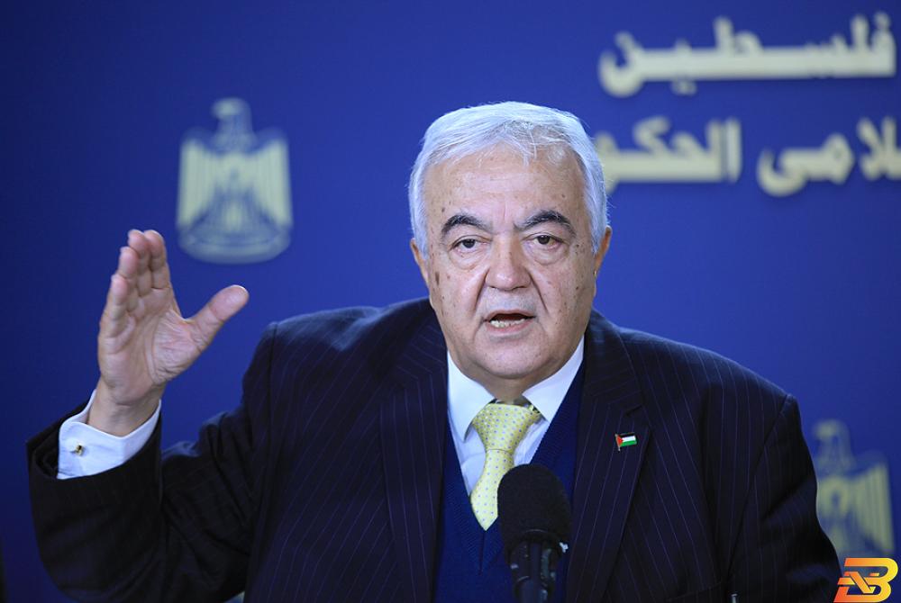 وزير العمل الفلسطيني مأمون أبو شهلا-أرشيف وفا أبو شهلا يدعو منظمة العمل الدولية لإجبار إسرائيل على وقف ظاهرة سمسرة العمال