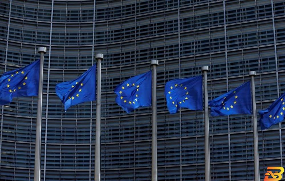 الاتحاد الأوروبي يساهم في دفع رواتب موظفي السلطة في الضفة