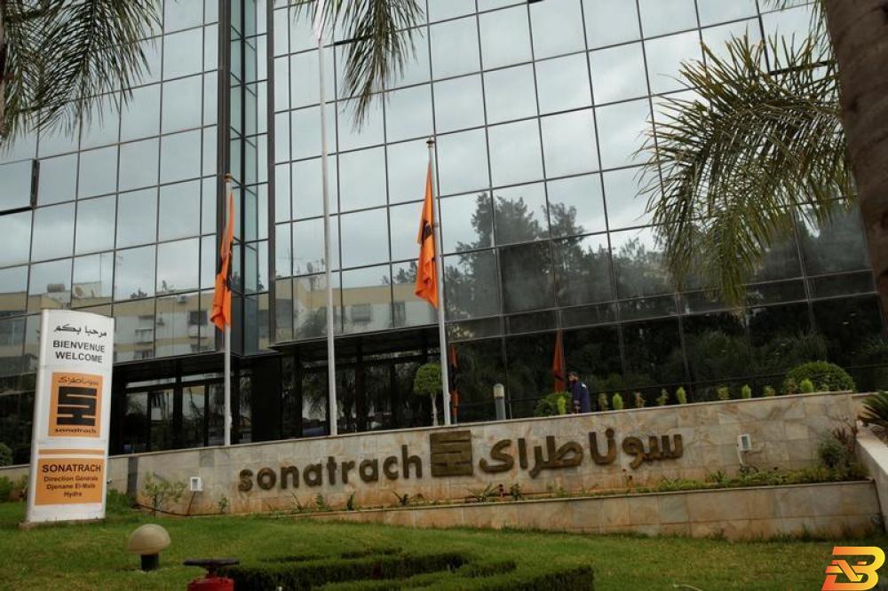 مقر شركة سوناطراك الجزائرية في صورة من أرشيف رويترز سوناطراك الجزائرية توقع اتفاق غاز مع توتال وريبسول