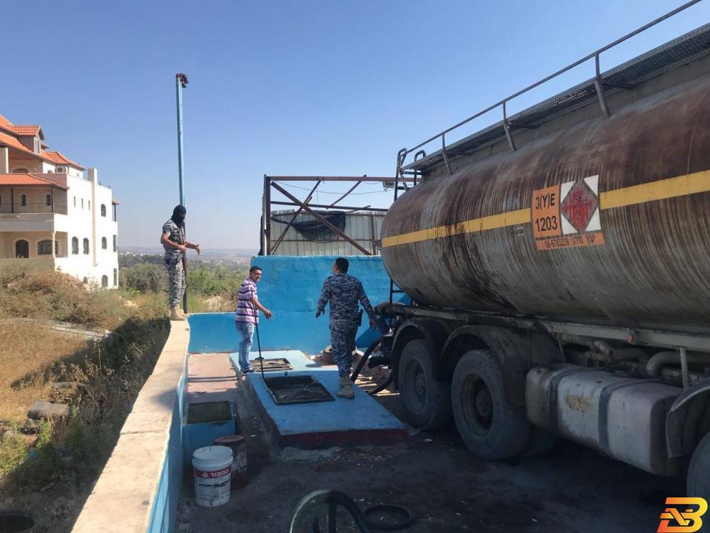 جانب من إغلاق المحطة اغلاق محطة محروقات غير قانونية غرب رام الله