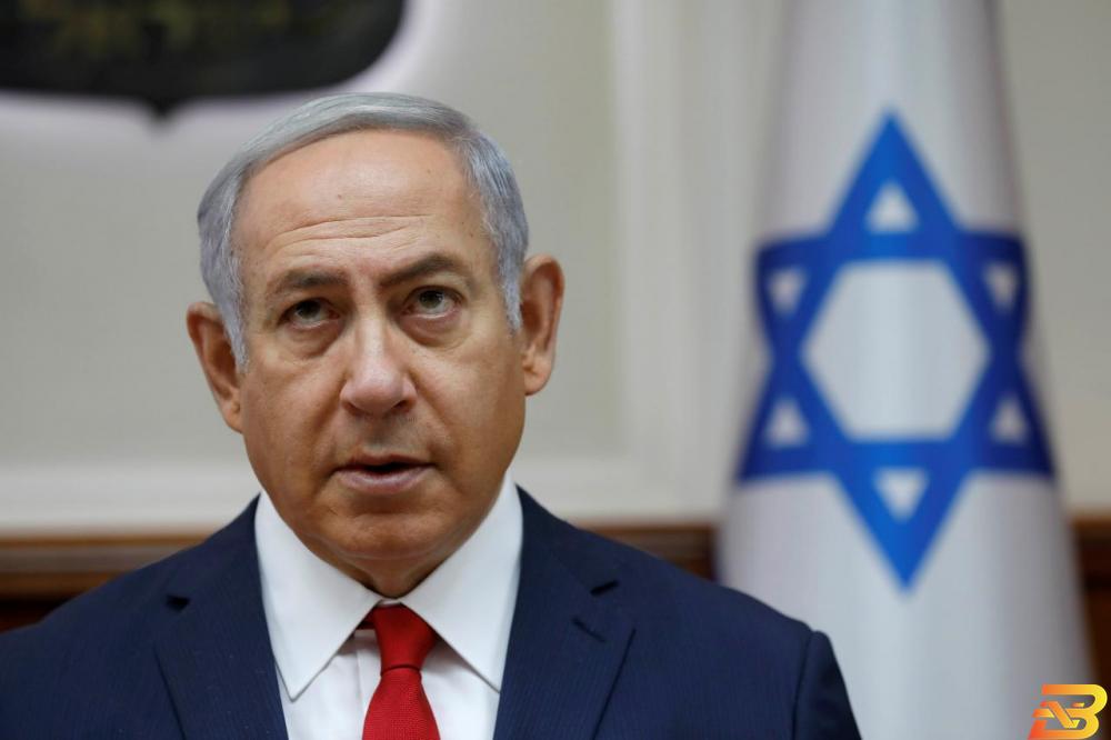 رئيس الوزراء الإسرائيلي بنيامين نتنياهو في الاجتماع الإسبوعي لمجلس الوزراء في القدس. صورة لرويترز من ممثل لوكالات الأنباء الشرطة الإسرائيلية تستجوب نتنياهو مرة أخرى بشأن مزاعم فساد