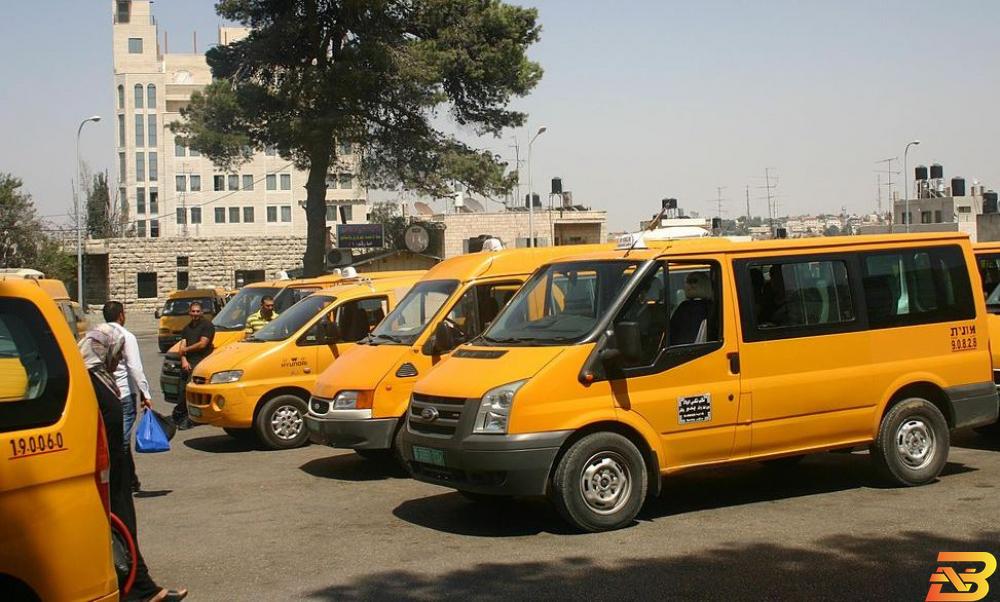 موقف للمركبات العمومية في رام الله-أرشيف تعرفة جديدة لأجور المواصلات في الضفة والتنفيذ فوري