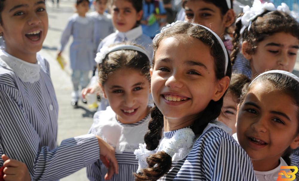 طالبات في مدرسة تابعة لوكالة الغوث-تصوير الأونروا البنك الدولي: إنتاجية أطفال فلسطين المستقبلية تفوق نظراءهم في ست دول عربية
