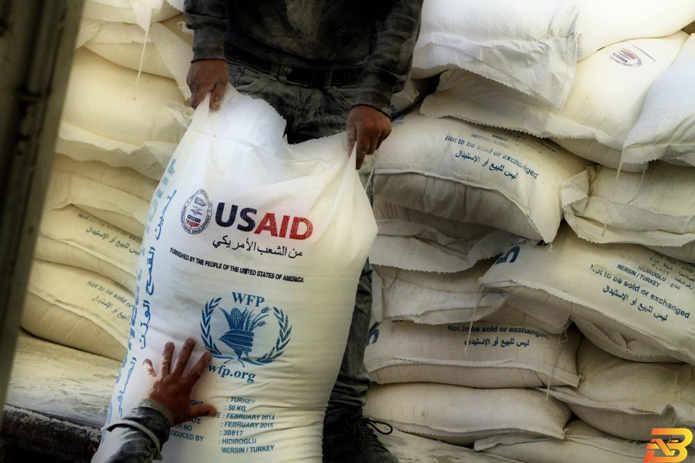 جانب من توزيع مساعدات أمريكية في نابلس-أرشيفية هل ستغلق الUSAID فرع مساعدة الفلسطينيين في الضفة وغزة؟