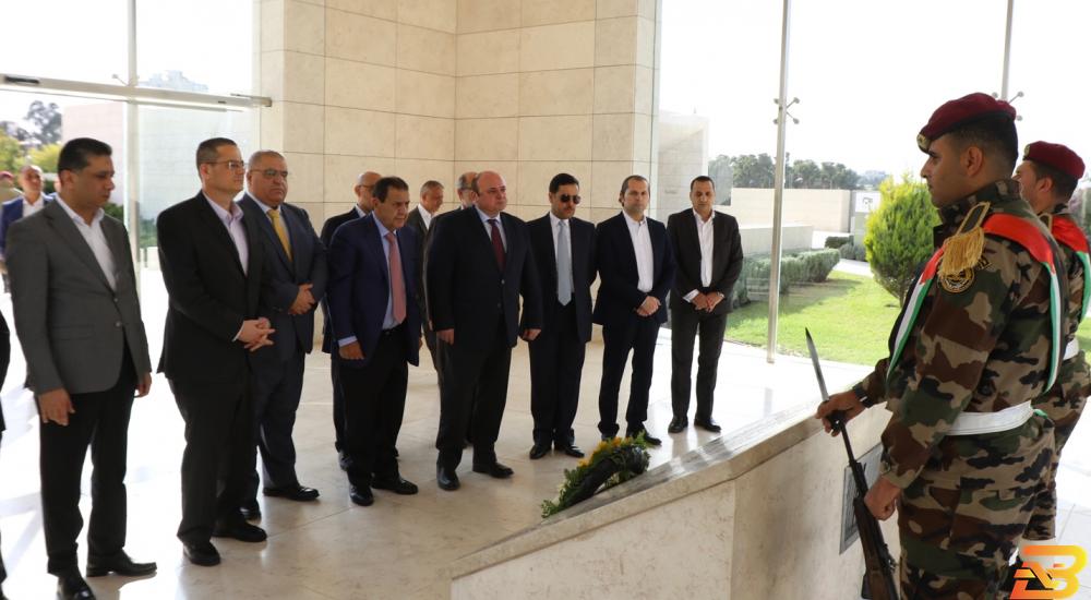 زيارة الوفد لضريح الرئيس الراحل ياسر عرفات في رام الله محافظ سلطة النقد يستقبل محافظ البنك المركزي الأردني