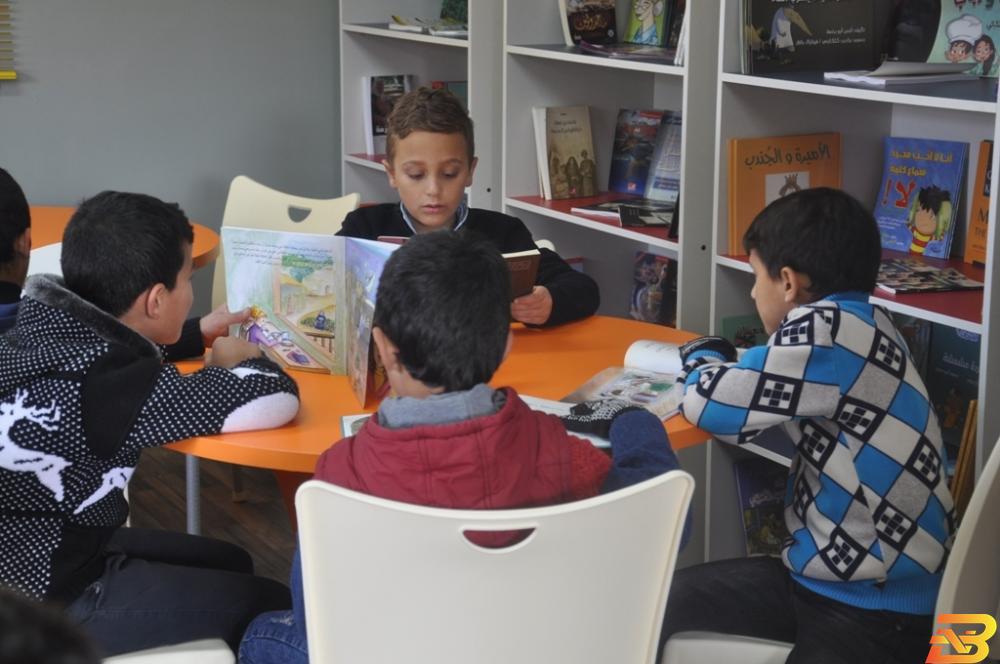 مكتبة "تفوق" النموذجية في بلدة قصرة بمحافظة نابلس بدعم من بنك الأردن-افتتاح مكتبة نموذجية للأطفال في قصرة