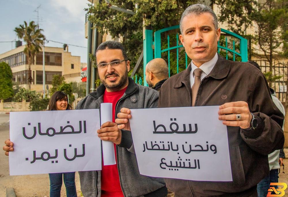 موظفون في القطاع الخاص يعتصمون أمام مؤسساتهم رفضًا لقانون الضمان الاجتماعي في الساعات القدمة-مرسوم رئاسي سيعلن انتصار إرادة الشارع بشأن قانون الضمان