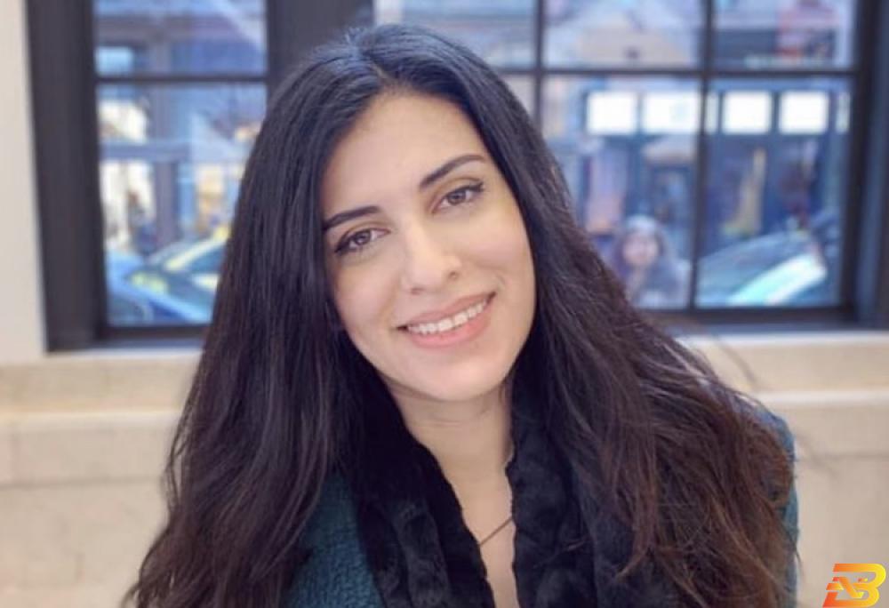 الشابة زين جرار الشابة زين جرار تفوز بمنحة زمالة روابي- هارفارد