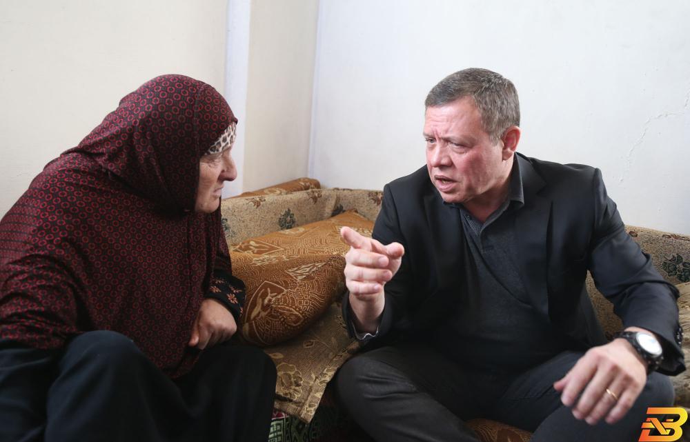 صورة توضيحية-الملك عبدالله الثاني يتفقد أحوال أسرة عفيفة. عجلون، 11 كانون الثاني2017 الأردن: تفاعل كبير مع مبادرة ملكية لحل قضية الغارمات