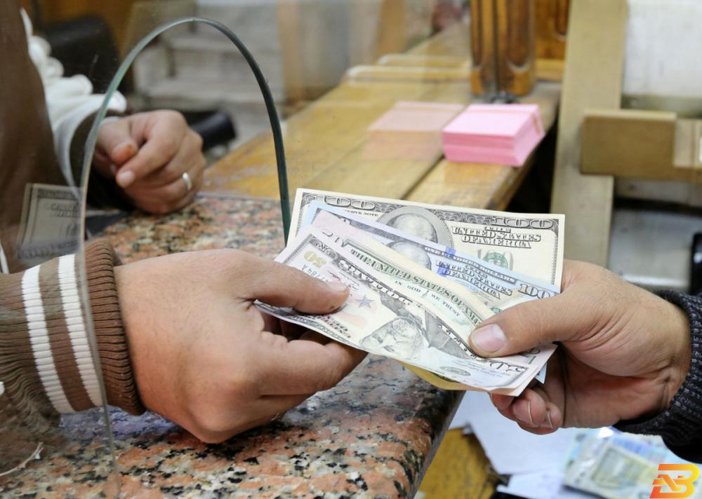 صورة توضيحية-أرشيف رويترز 399 مليون دولار أميركي عجز الحساب الجاري في الربع الرابع 2018