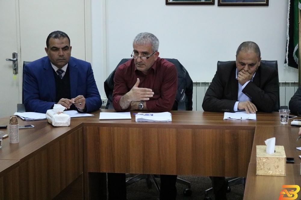 جانب من الاجتماع وزارة العمل ومنظمة العمل الدولية تناقشان دراسة حول الحد الأدنى للأجور