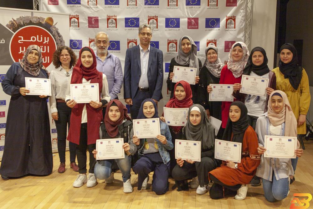 جانب من فعاليات المسابقتين بمساهمة من بنك فلسطين-مؤسسة فيصل الحسيني تختتم مسابقتين لطلبة المدارس