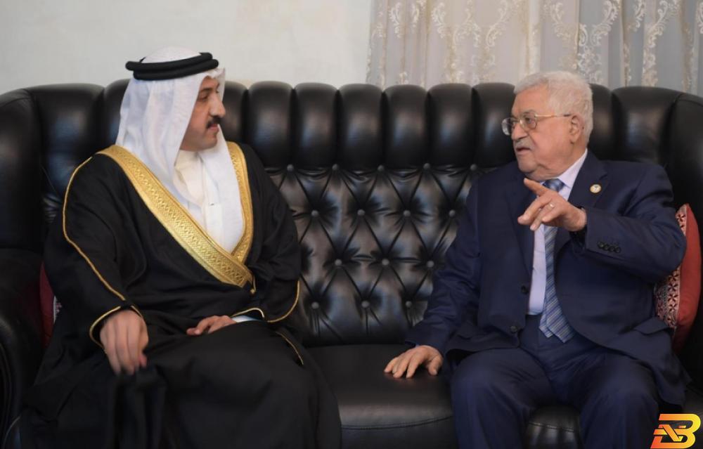 جانب من اللقاء-تصوير ثائر غنايم الرئيس لمبعوث البحرين: لن نشارك في ورشة المنامة الاقتصادية