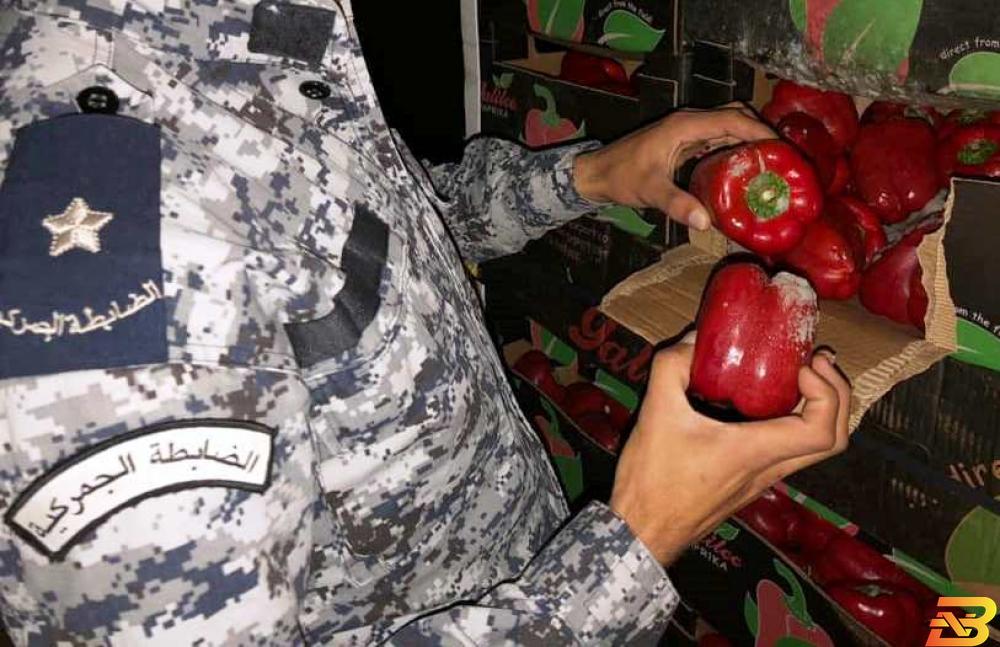 جانب من ضبط خضار فاسدة إتلاف نحو 37 طنا من المواد غير الصالحة للاستهلاك خلال رمضان والعيد