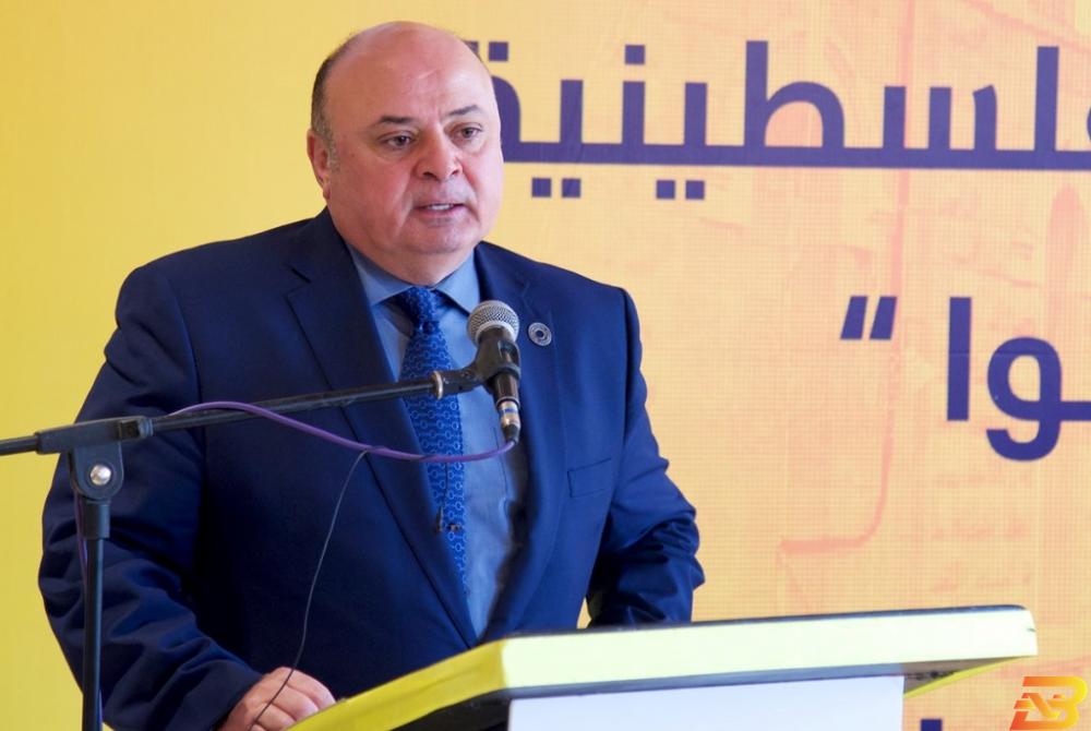 محافظ سلطة النقد يلقي كلمته خلال حفل الافتتاح الشوا: 2 مليار دولار ودائع العملاء في المصارف الإسلامية