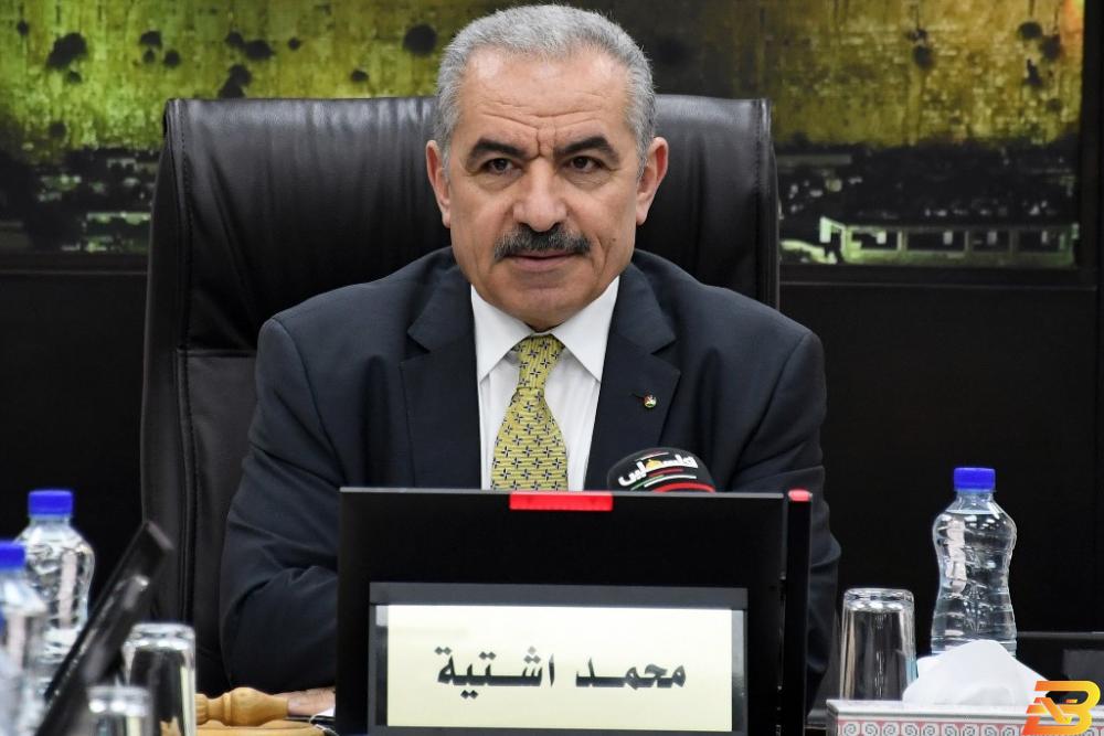 رئيس الوزراء محمد اشتية اشتية: ندرس تقديم منحة للخريجين ممن لديهم استعداد للسكن في الأغوار والعمل فيها
