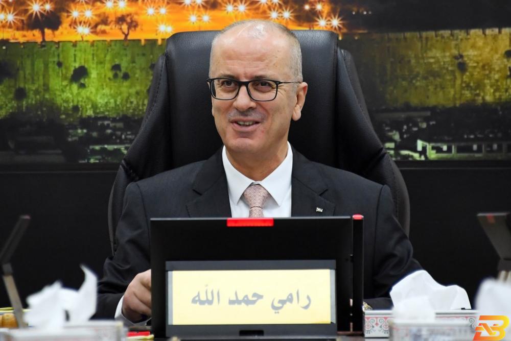 رئيس الوزراء السابق رامي الحمد الله ماذا رد رئيس الوزراء السابق على قرارات الرئيس؟