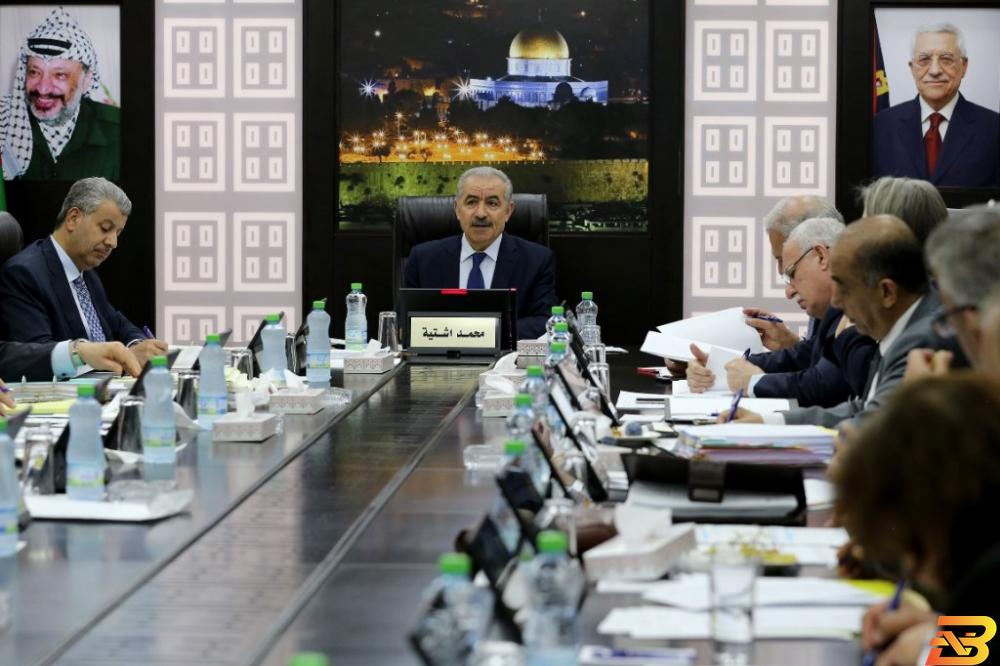 جانب من جلسة مجلس الوزراء الأسبوعية في رام الله الحكومة الفلسطينية تقرر وقف استيراد العجول من إسرائيل