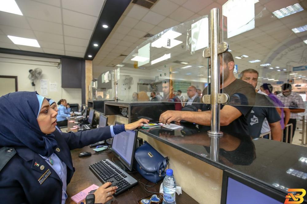 مسافرون في استراحة أريحا-أرشيفية الجسر سيعمل 24 ساعة متواصلة عدا الجمعة والسبت