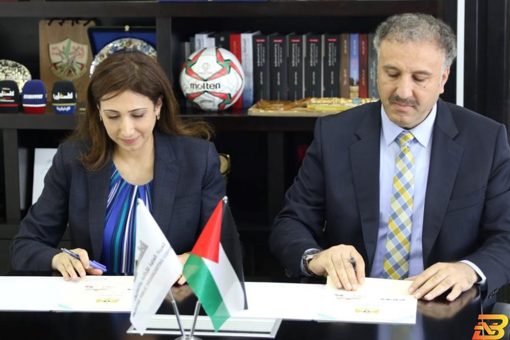 جانب من توقيع مذكرة التفاهم مذكرة تفاهم بين الاعلام الرسمي والجهاز المركزي للإحصاء