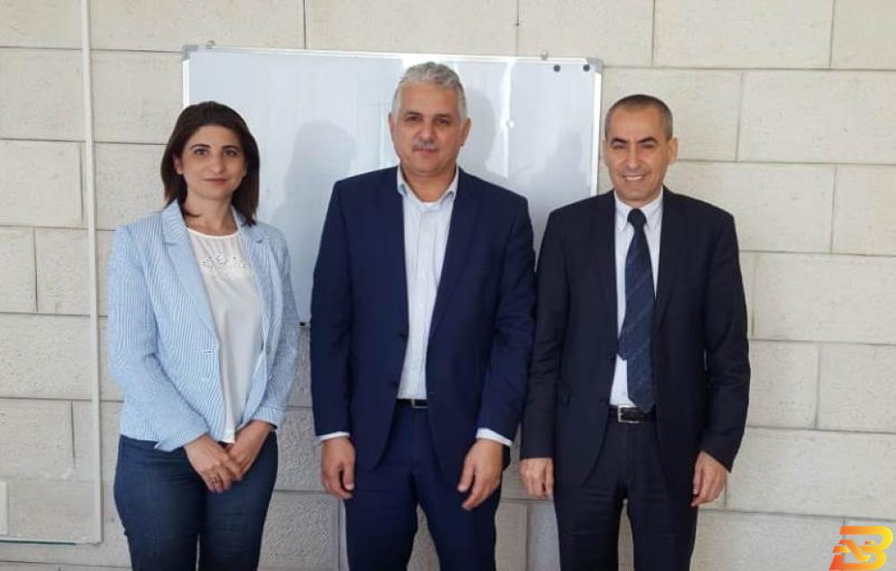 جانب من اللقاء وزير الريادة والتمكين يبحث سبل التعاون مع مؤسسة فاتن
